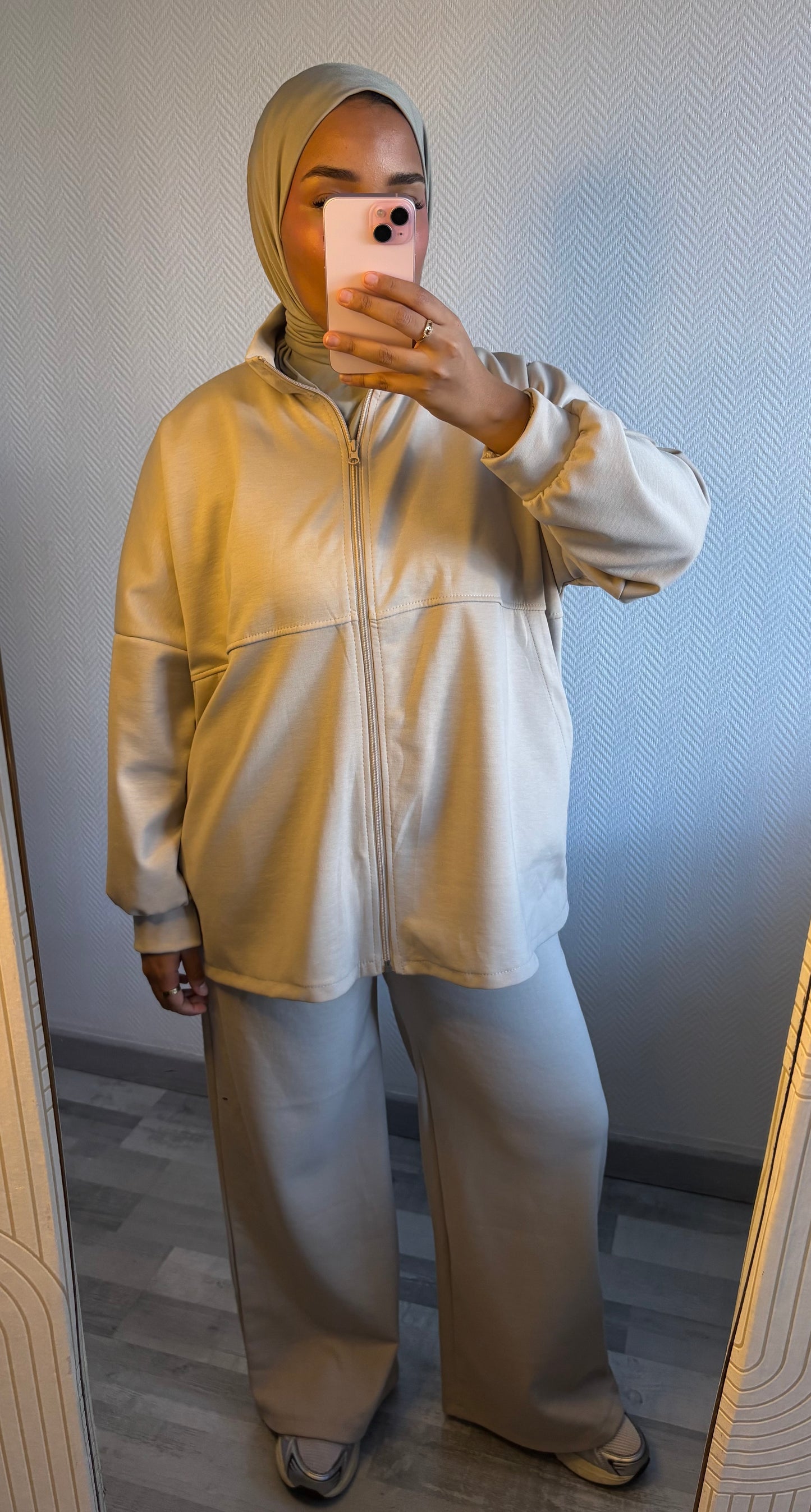 SURVÊTEMENT ZIPPÉ • BEIGE