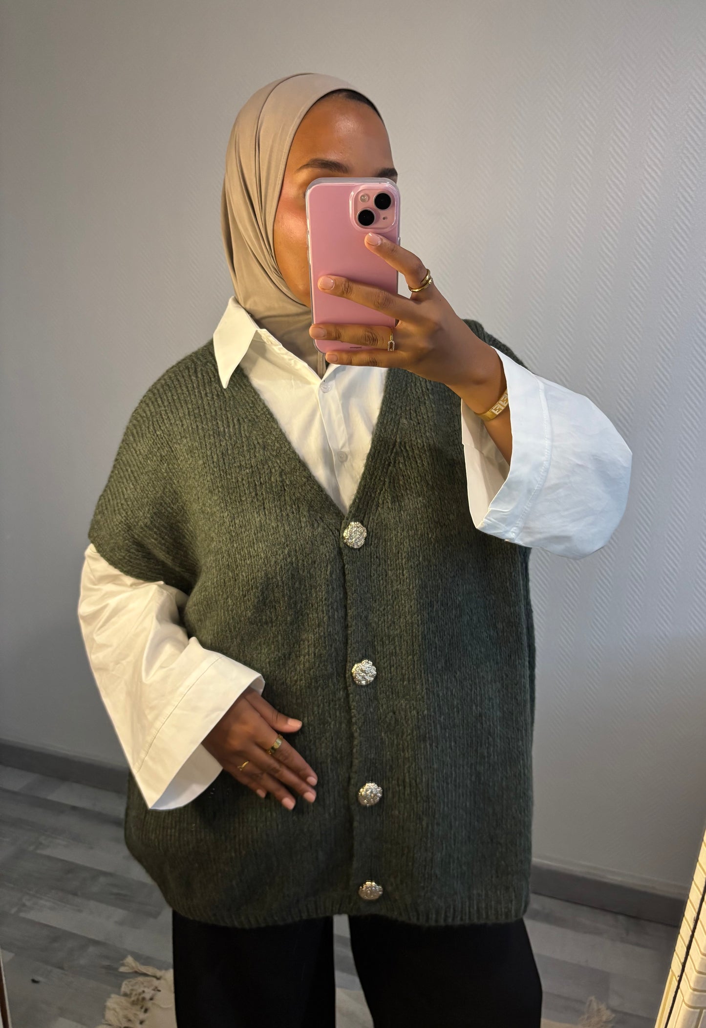 GILET À BOUTONS • VERT KAKI