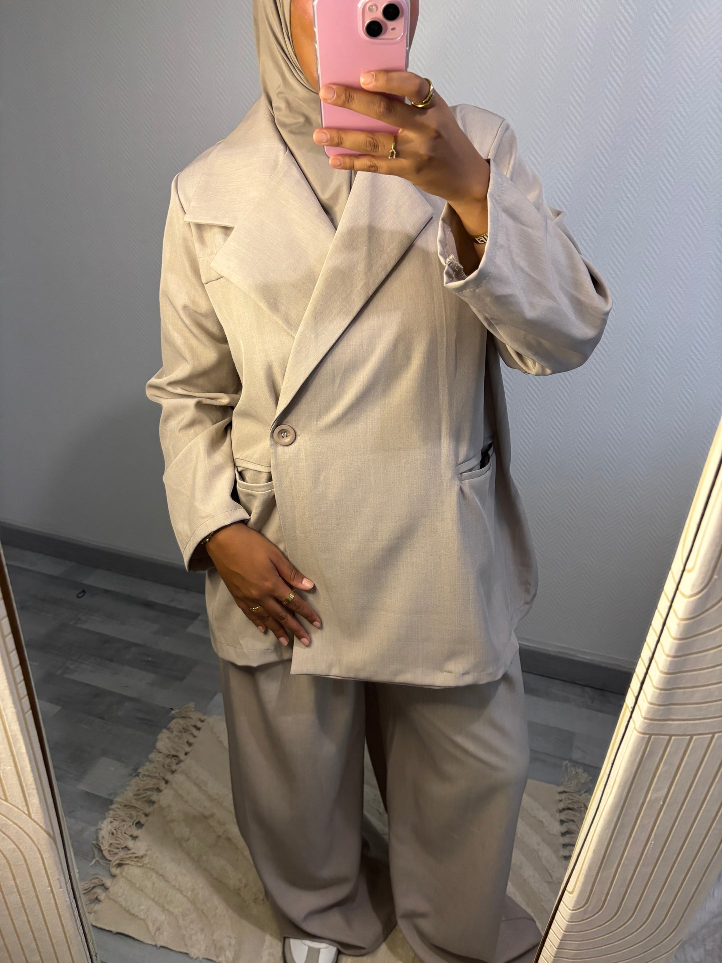 ENSEMBLE BLAZER • TAUPE