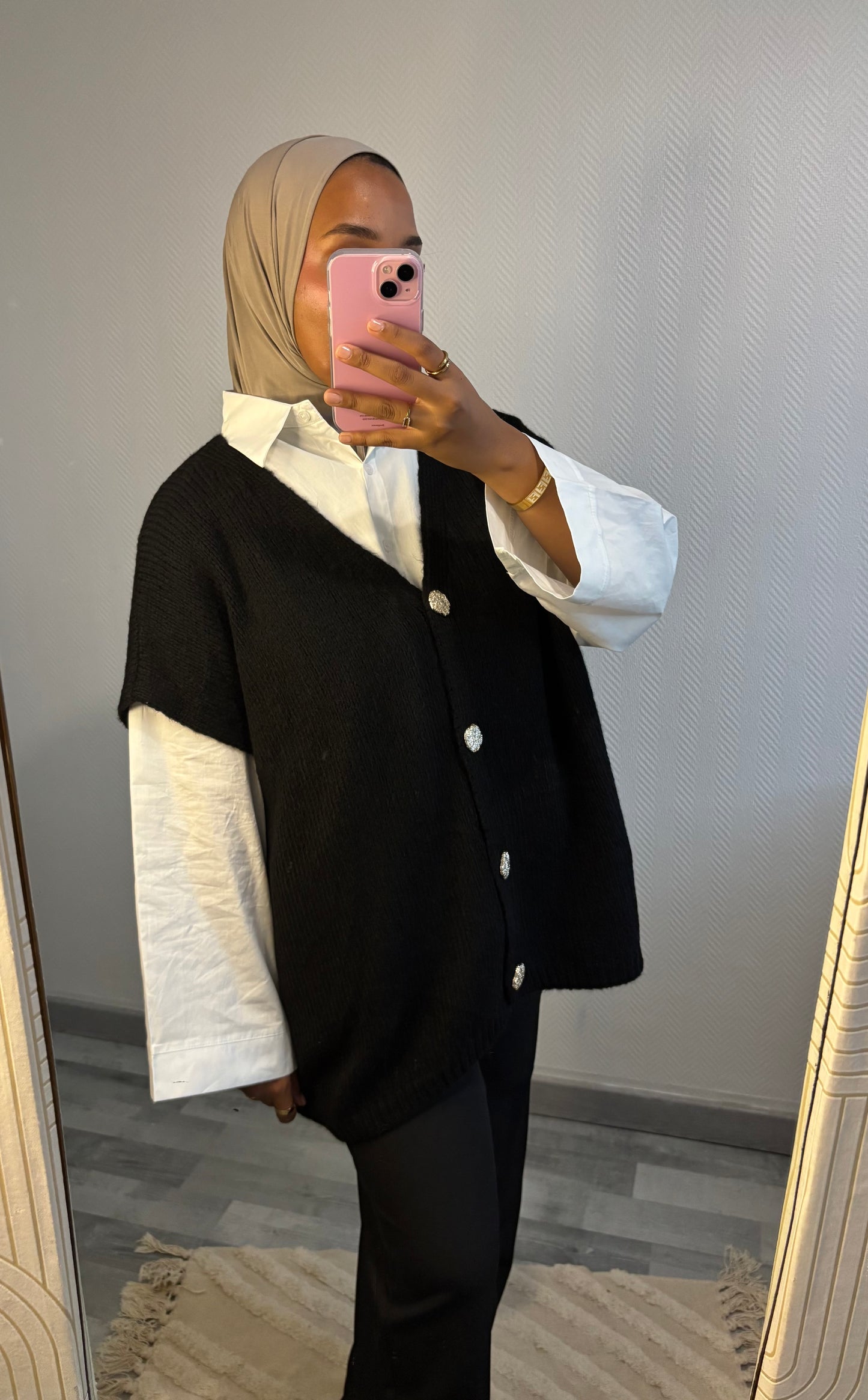 GILET À BOUTONS • NOIR