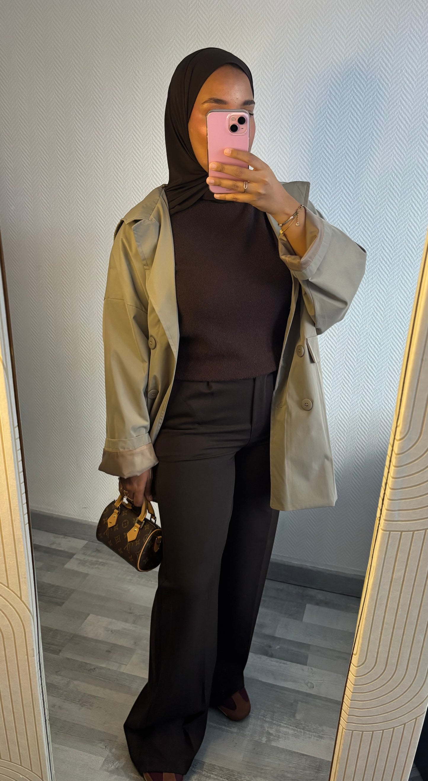 PANTALON À PINCES • CHOCO