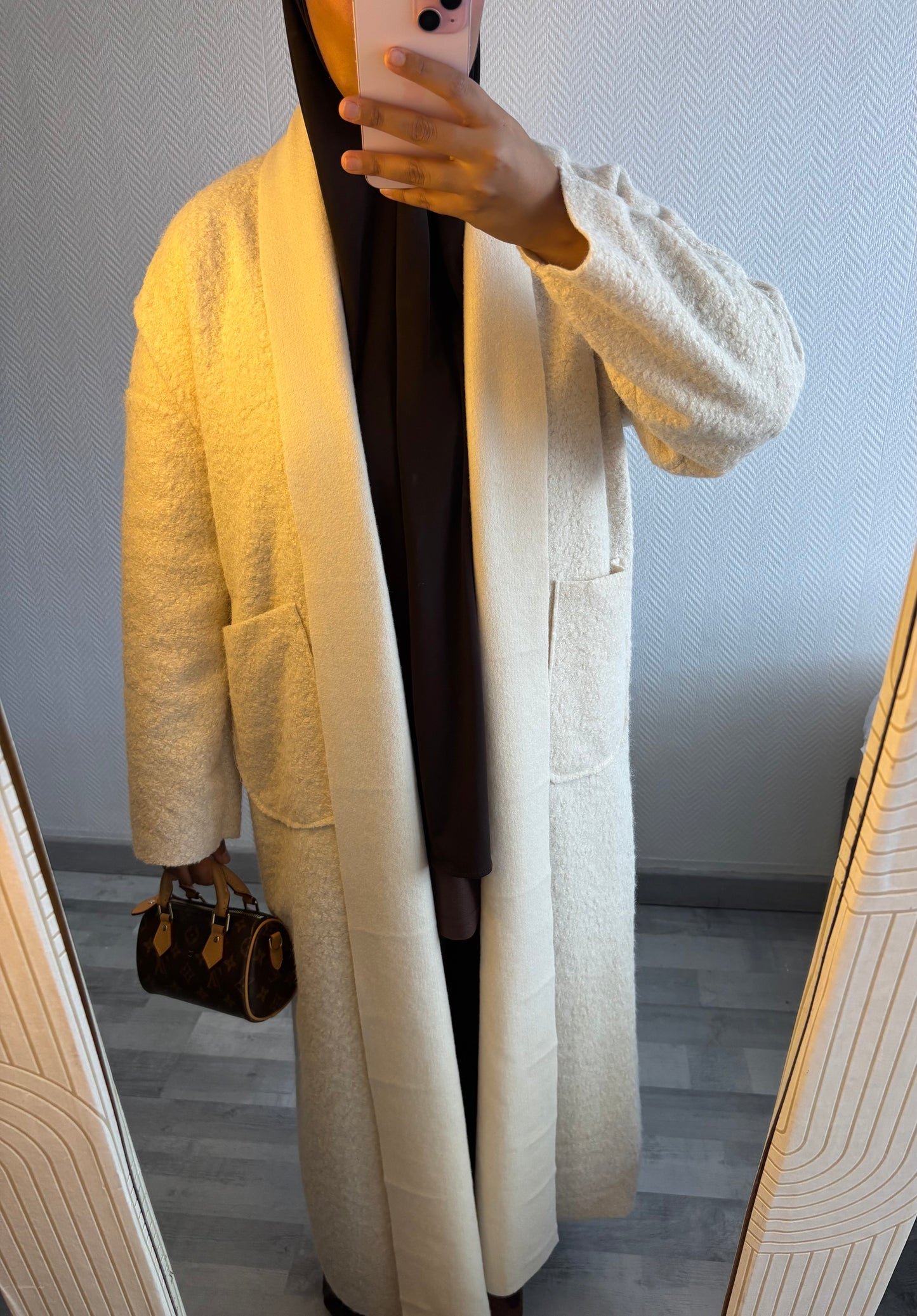 MANTEAU À POCHES • BEIGE