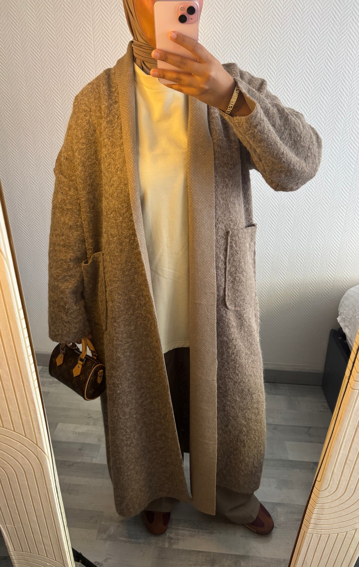 MANTEAU À POCHES • TAUPE