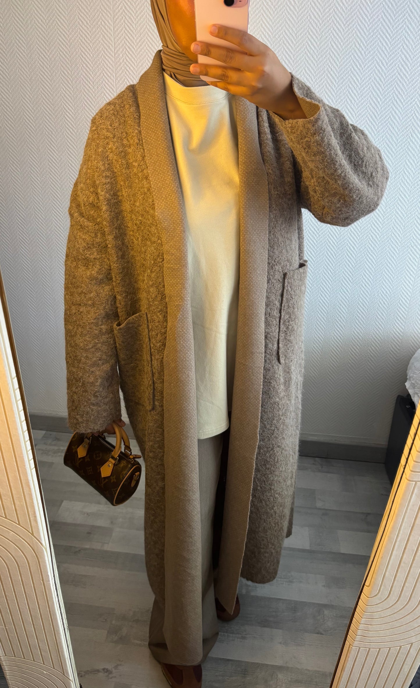 MANTEAU À POCHES • TAUPE