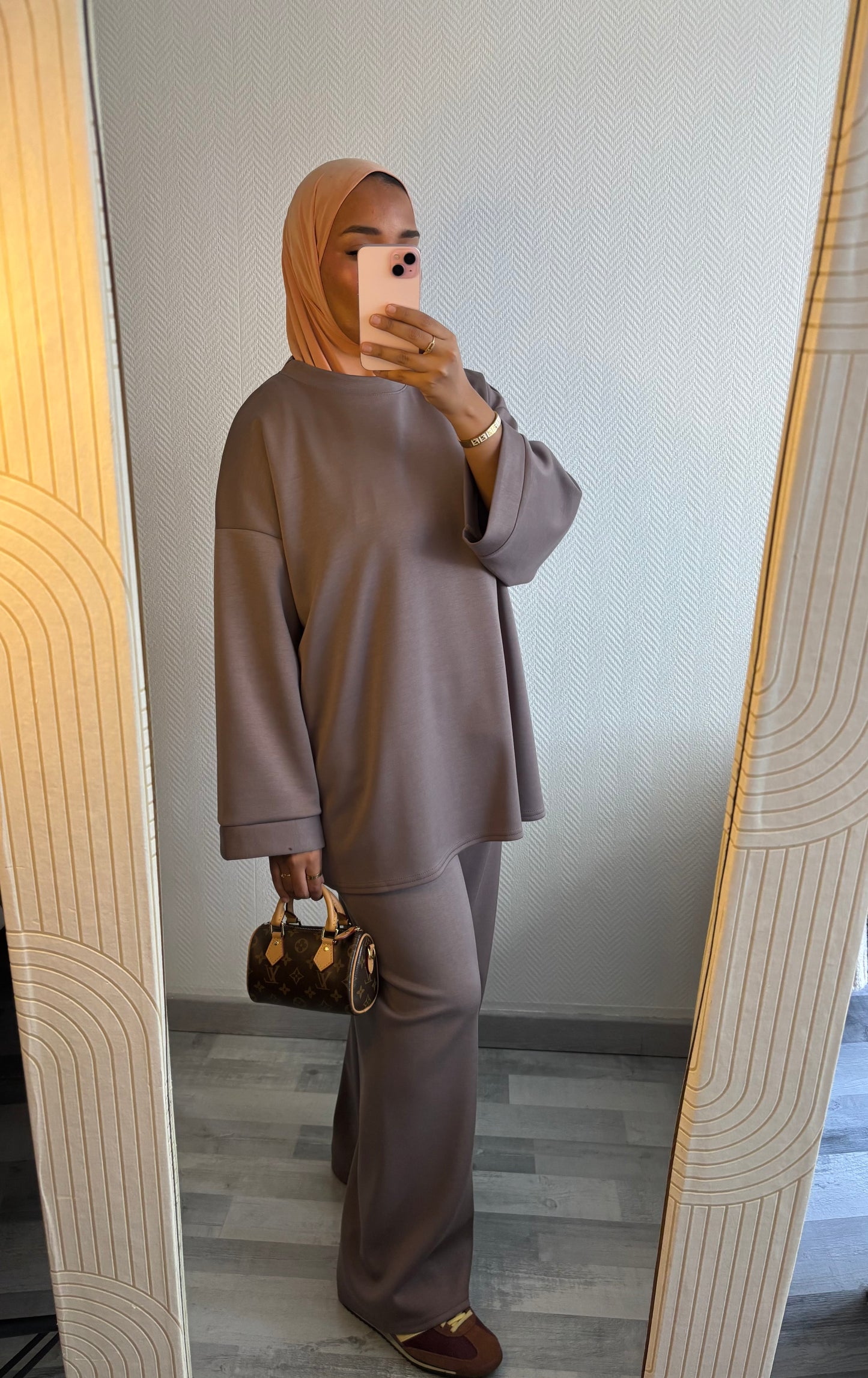 SURVÊTEMENT • TAUPE