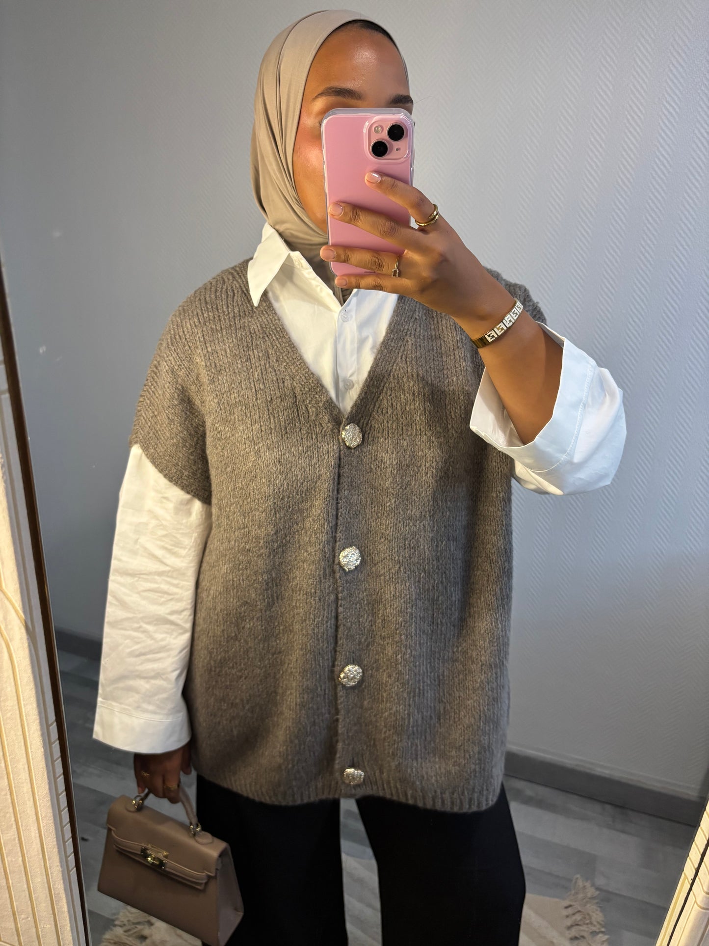 GILET À BOUTONS • TAUPE