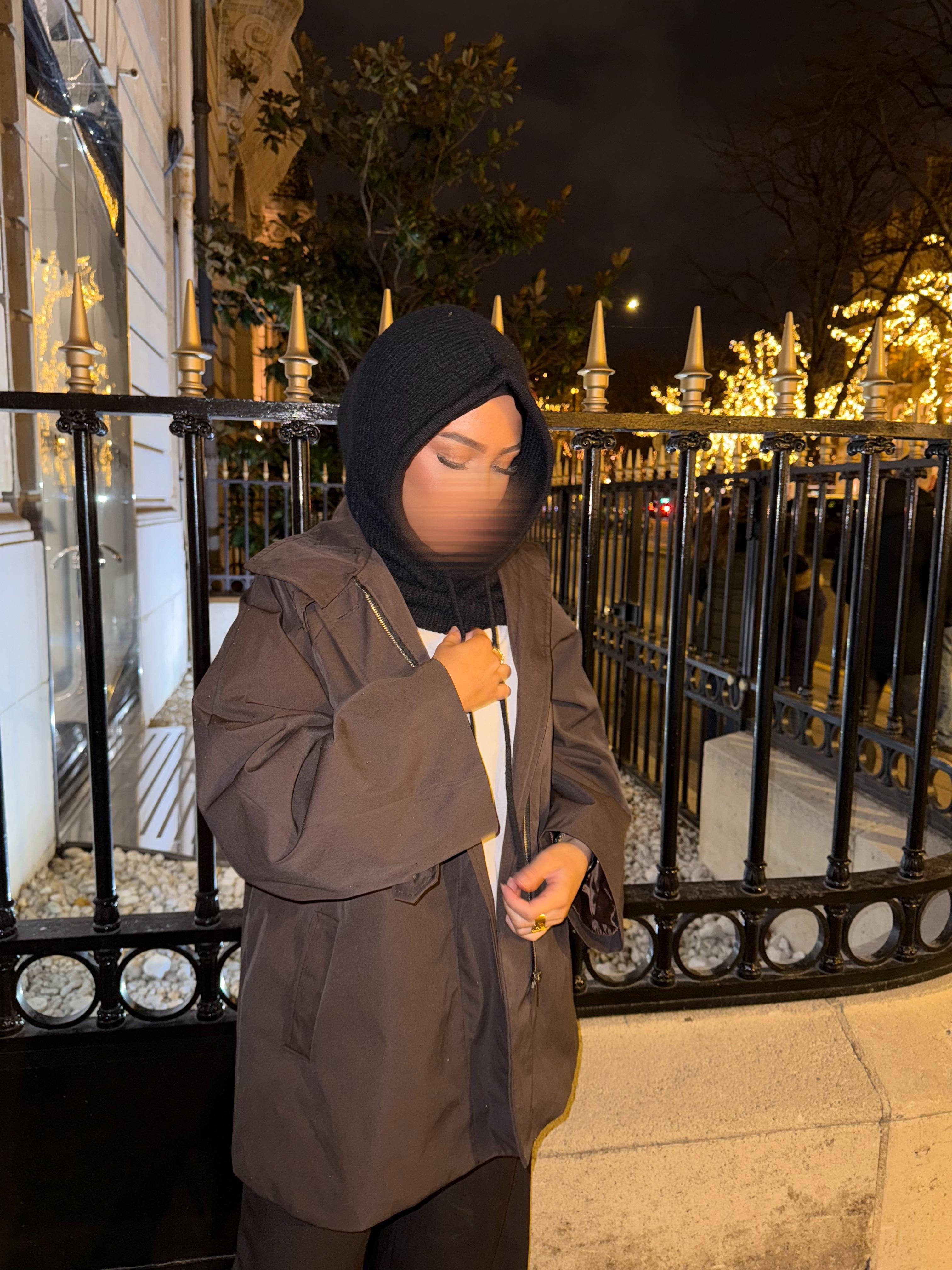 CAGOULE EN MAILLE • NOIR