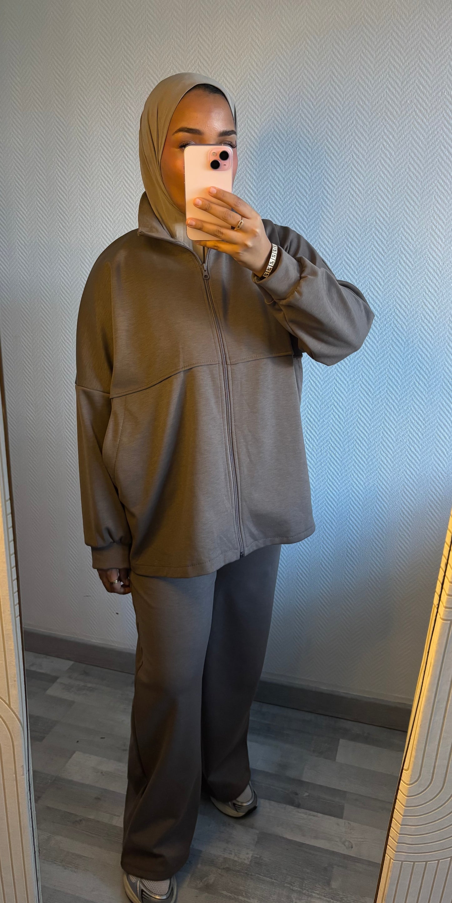 SURVÊTEMENT ZIPPÉ • TAUPE