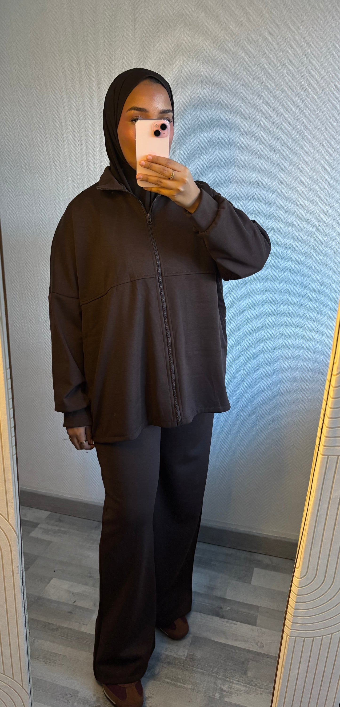 SURVÊTEMENT ZIPPÉ • CHOCO