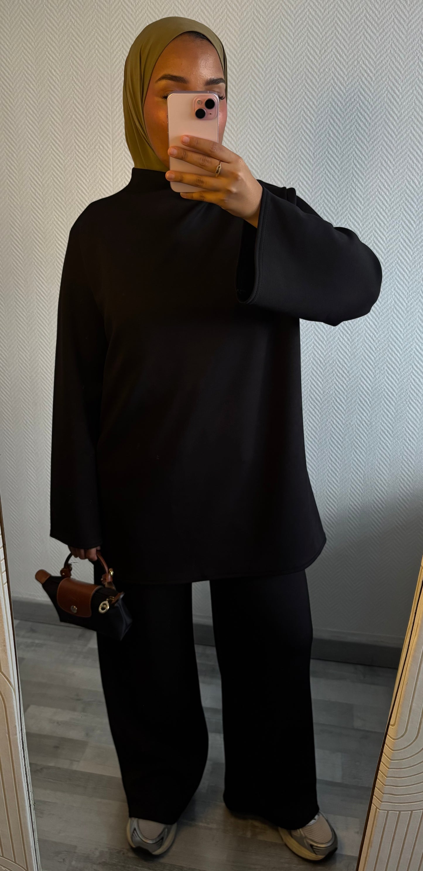 ENSEMBLE LAYAN • NOIR