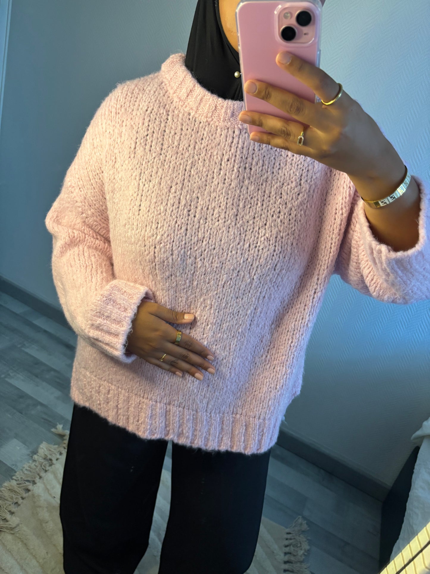 PULL NEYA • ROSE