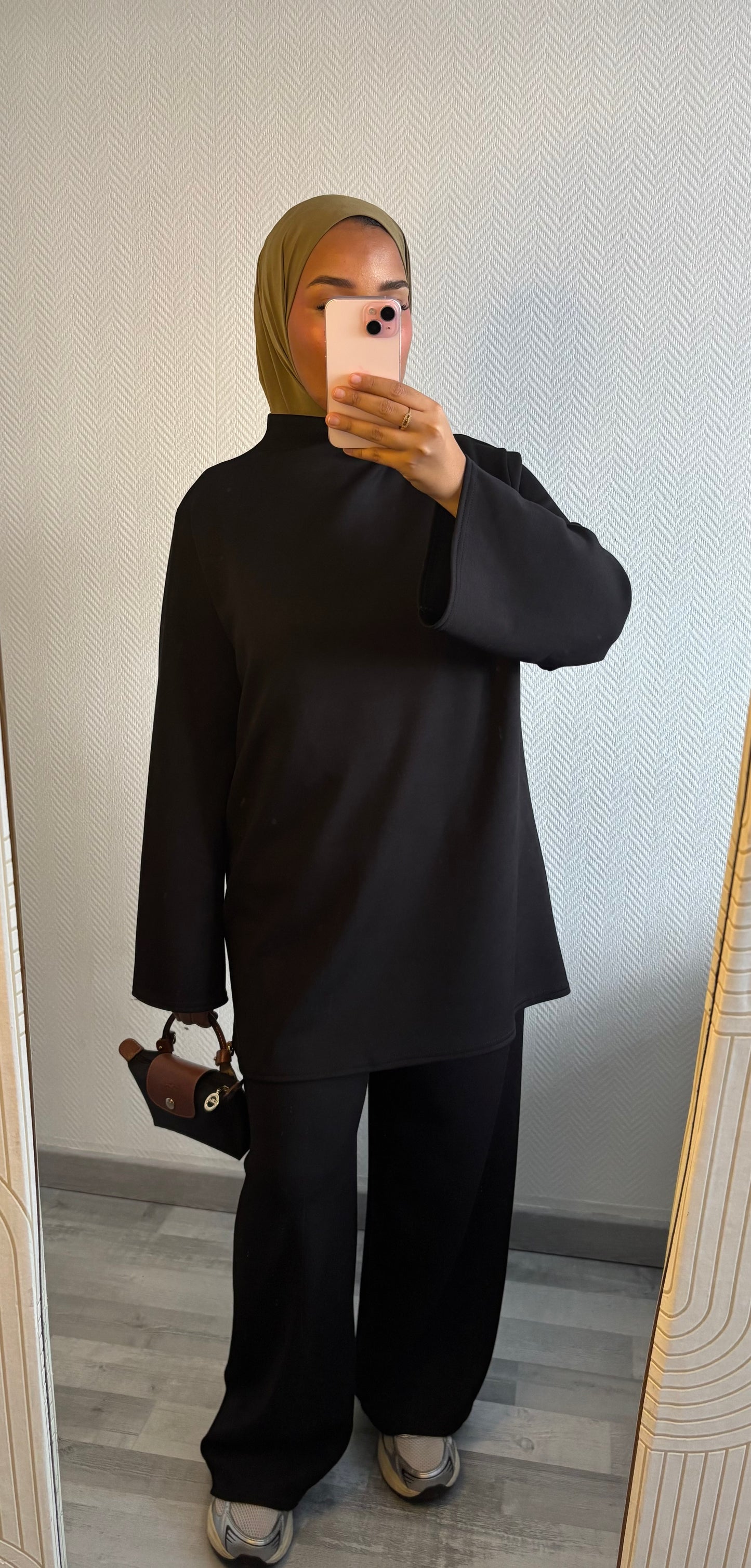 ENSEMBLE LAYAN • NOIR