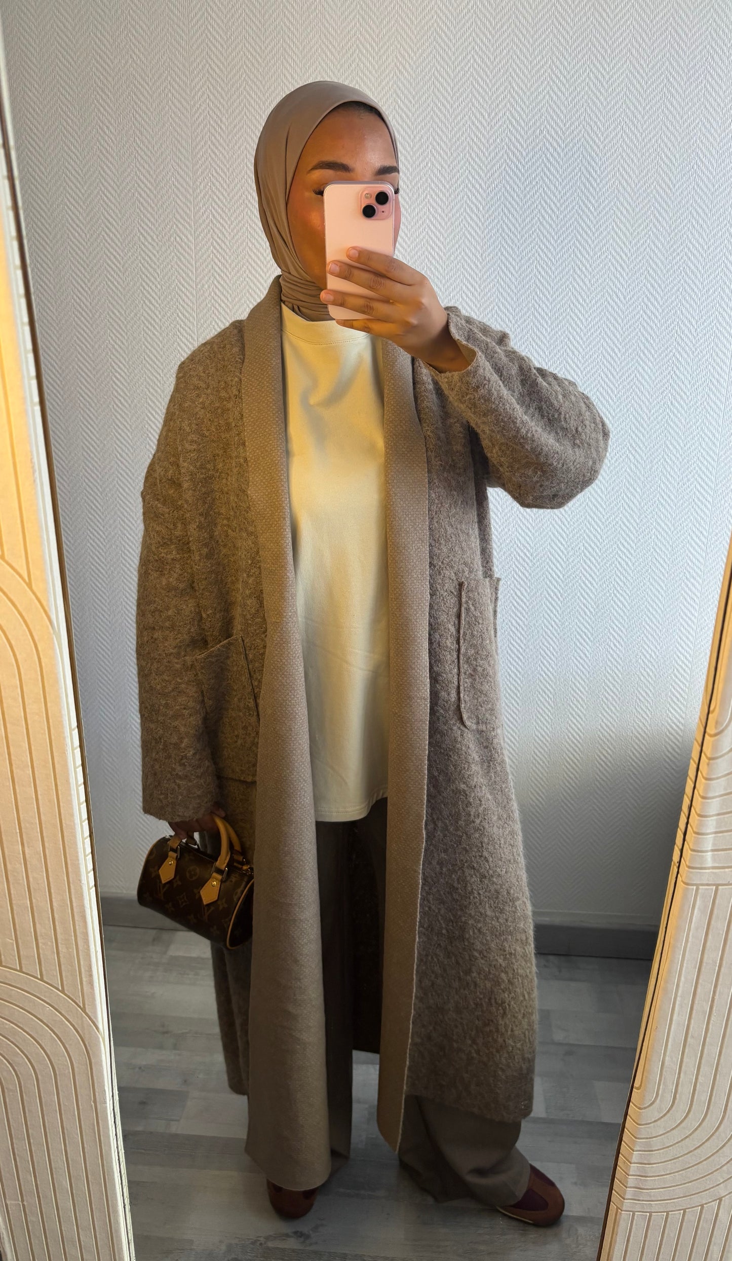 MANTEAU À POCHES • TAUPE