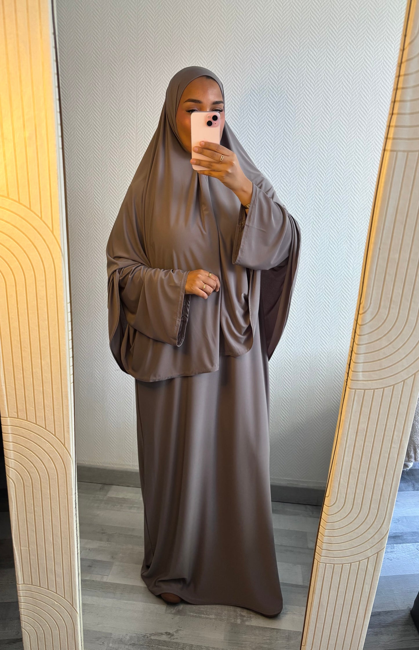 ENSEMBLE KHIMAR JERSEY PREMIUM • TAUPE