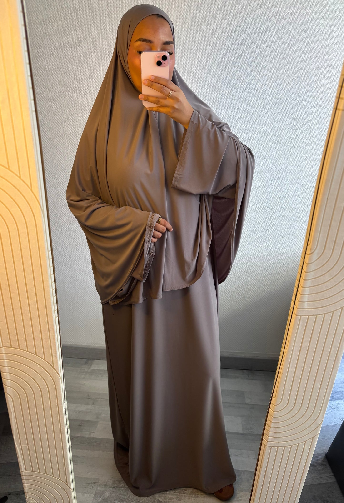 ENSEMBLE KHIMAR JERSEY PREMIUM • TAUPE