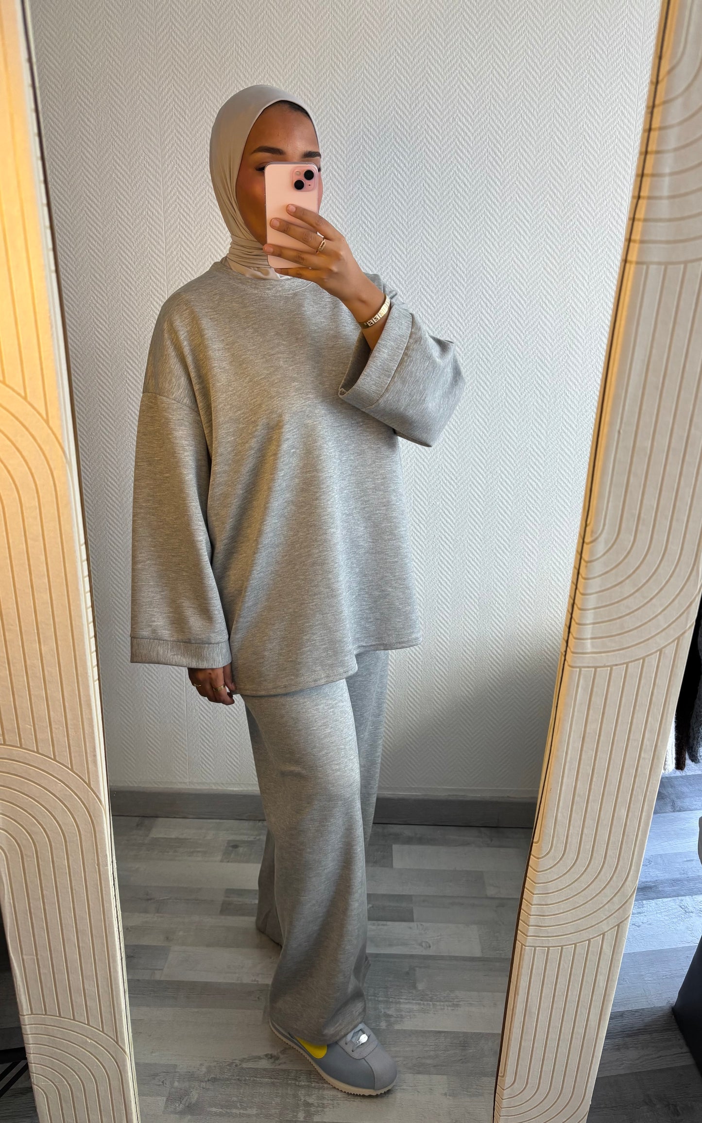 SURVÊTEMENT • GRIS