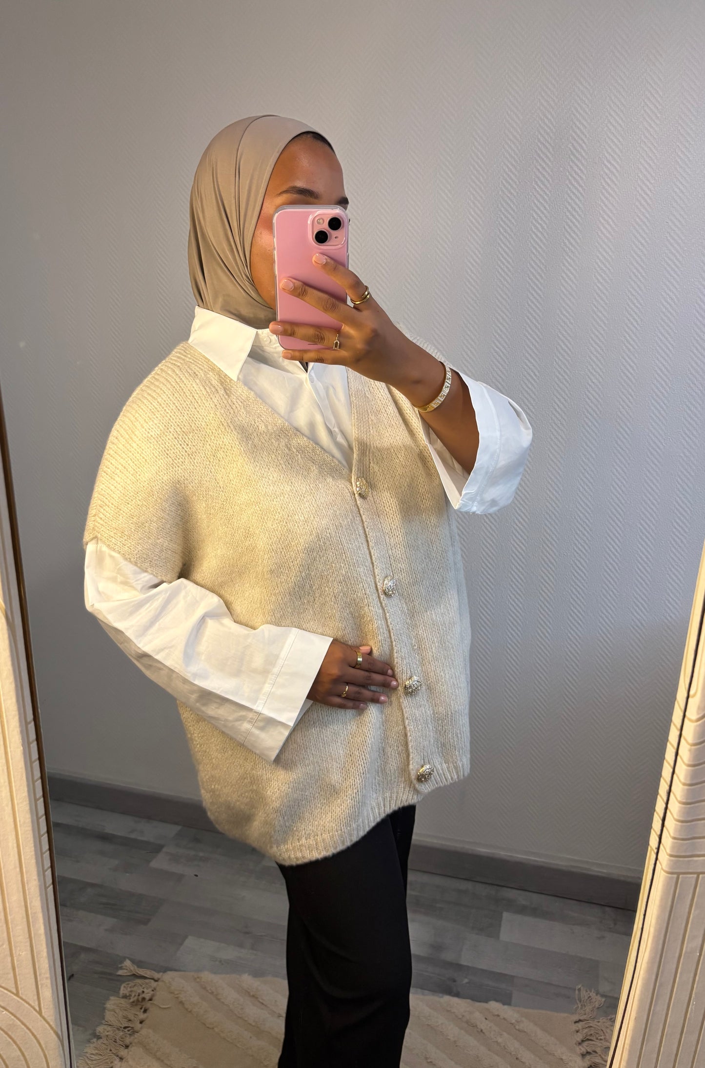 GILET À BOUTONS • BEIGE