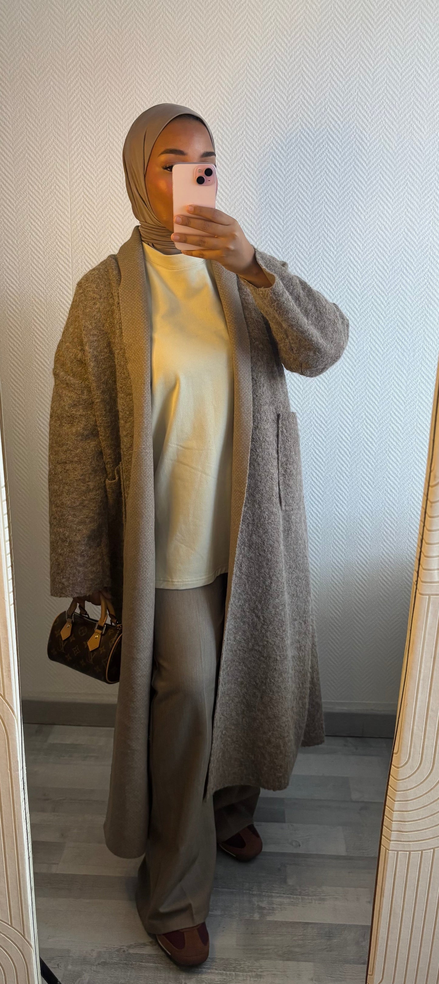MANTEAU À POCHES • TAUPE