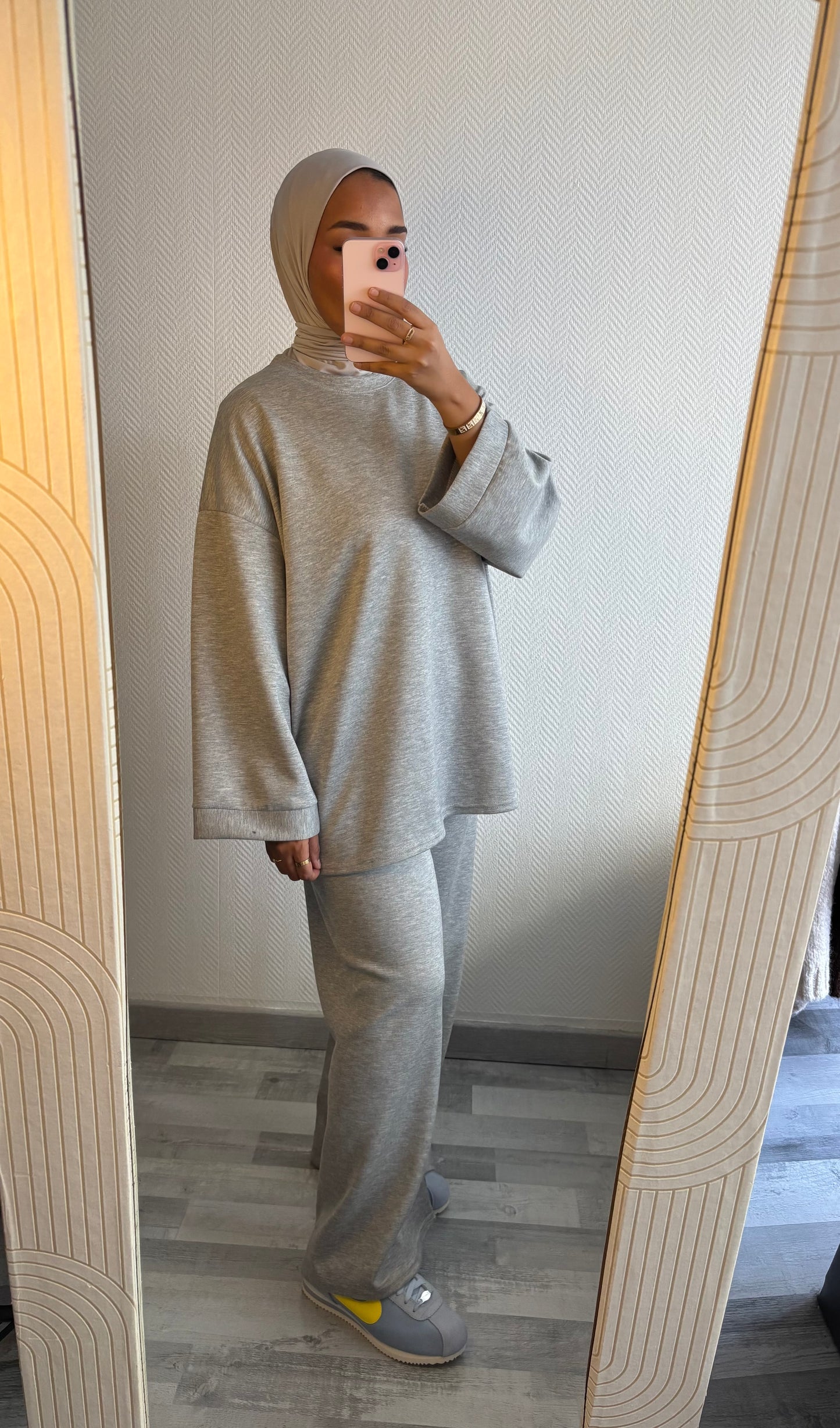 SURVÊTEMENT • GRIS