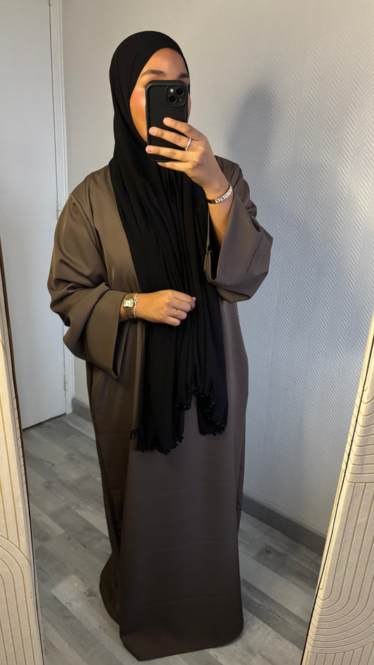 ABAYA WITH POCKETS • BROWN