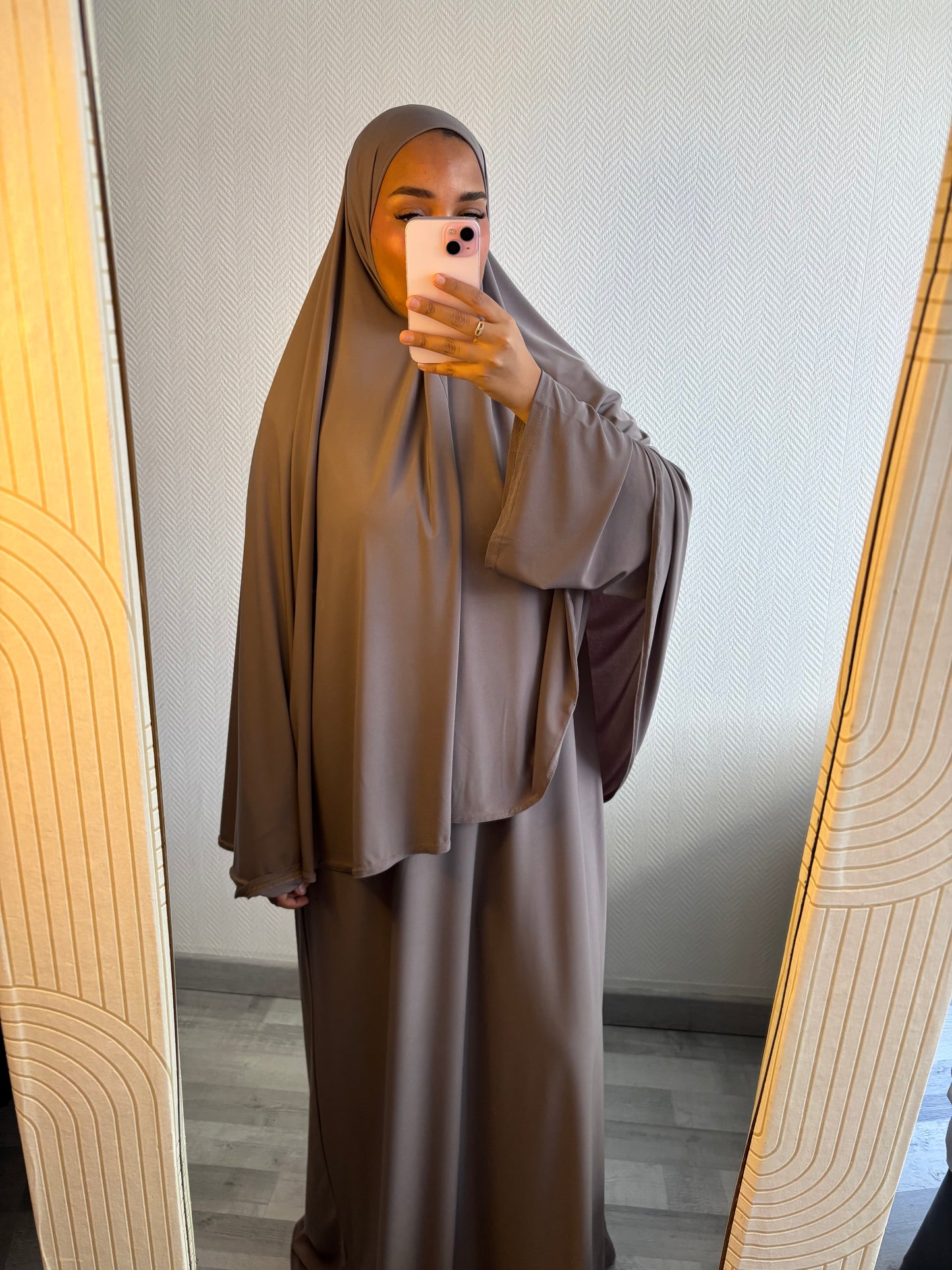 ENSEMBLE KHIMAR JERSEY PREMIUM • TAUPE