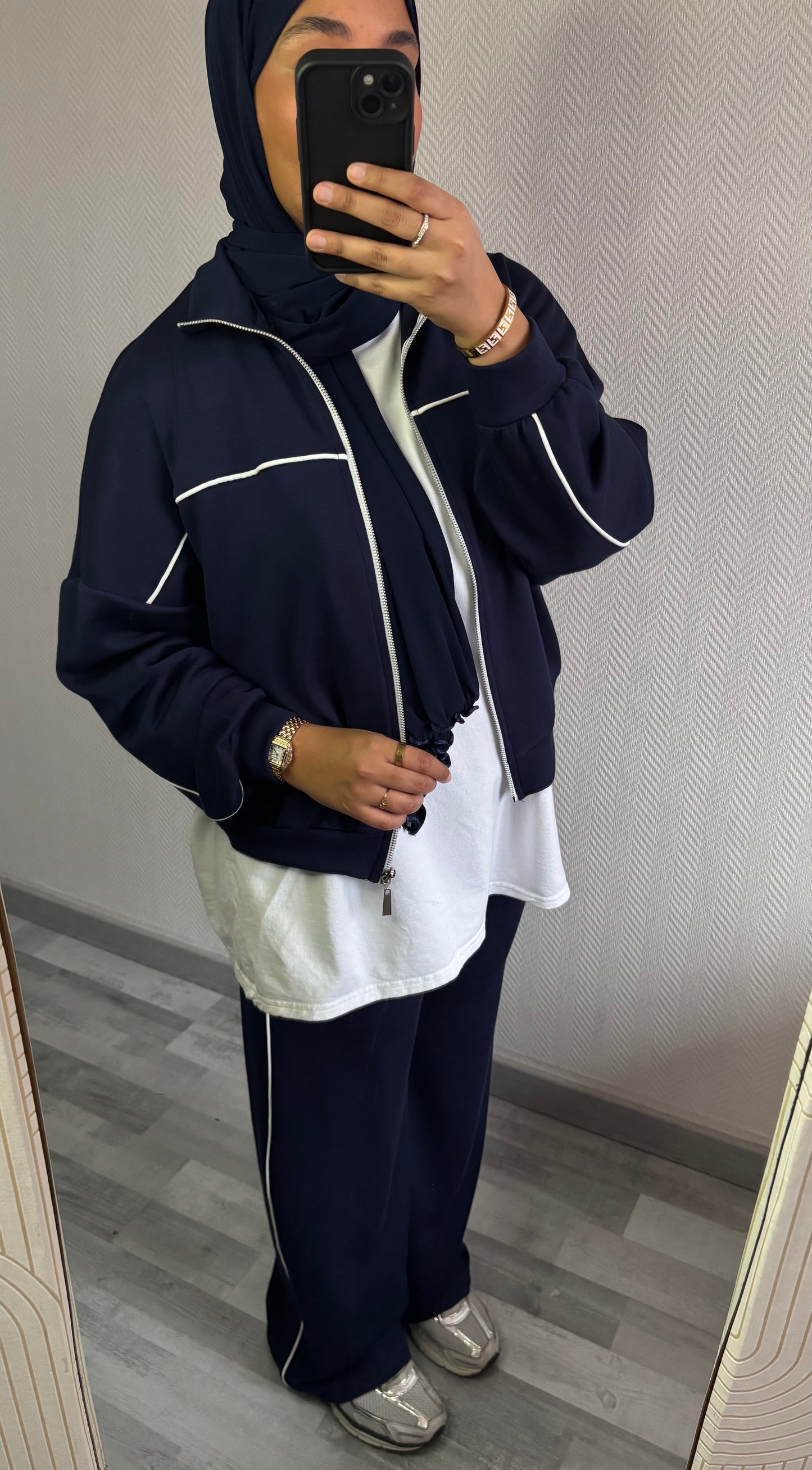 ENSEMBLE JOGGING • BLEU MARINE