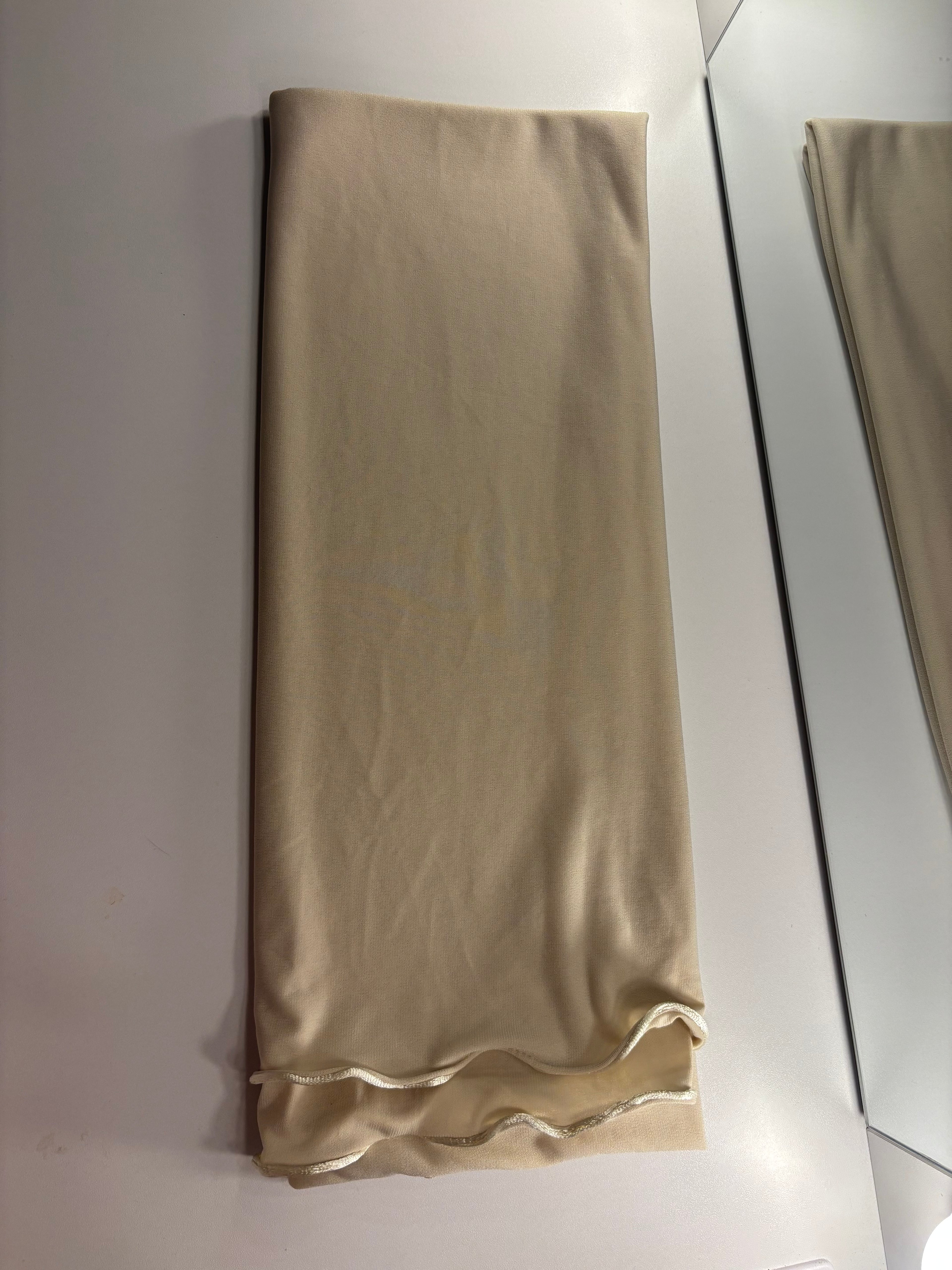 HIJAB À FROUFROUS CRÈME