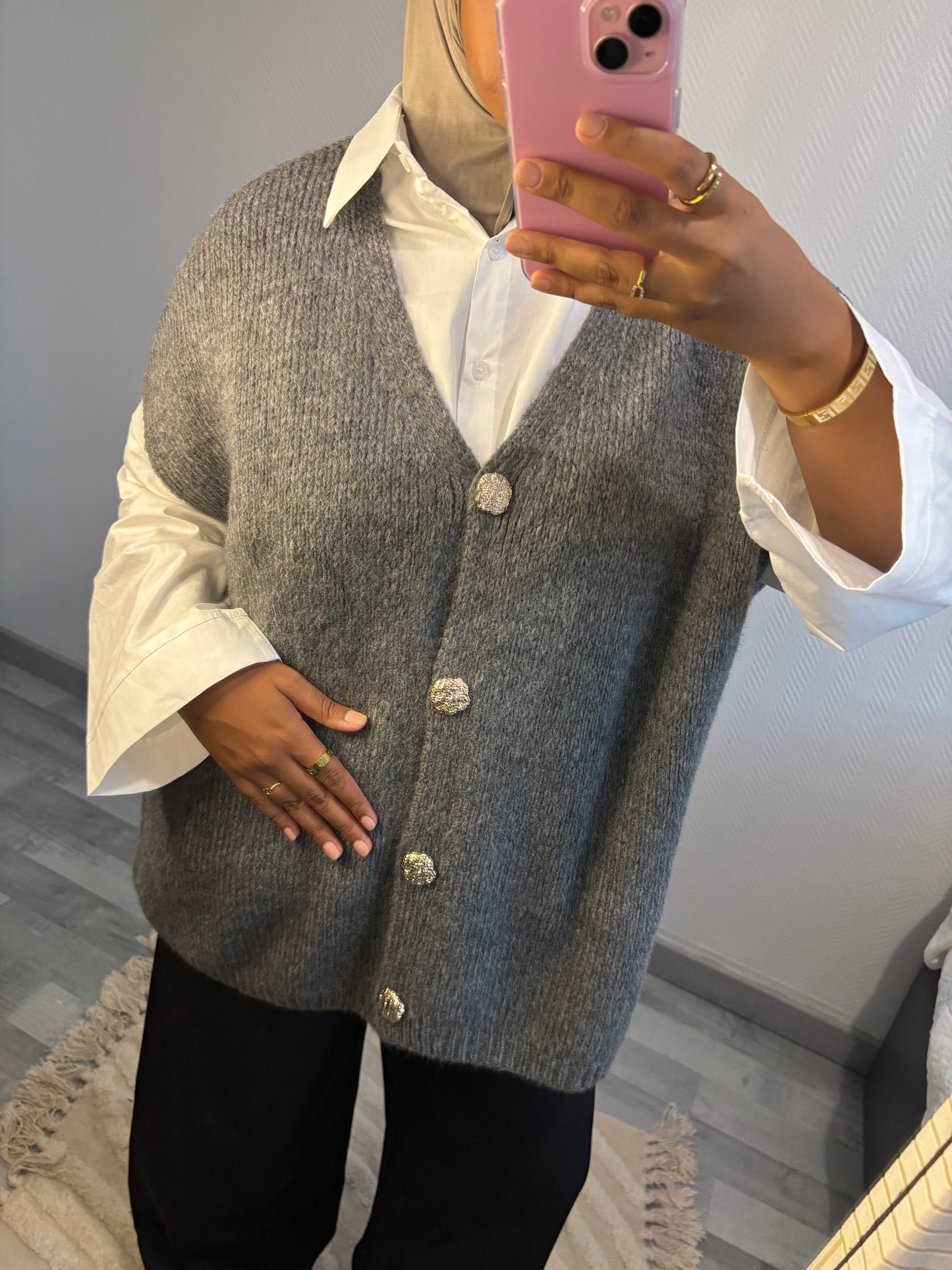 GILET À BOUTONS • GRIS