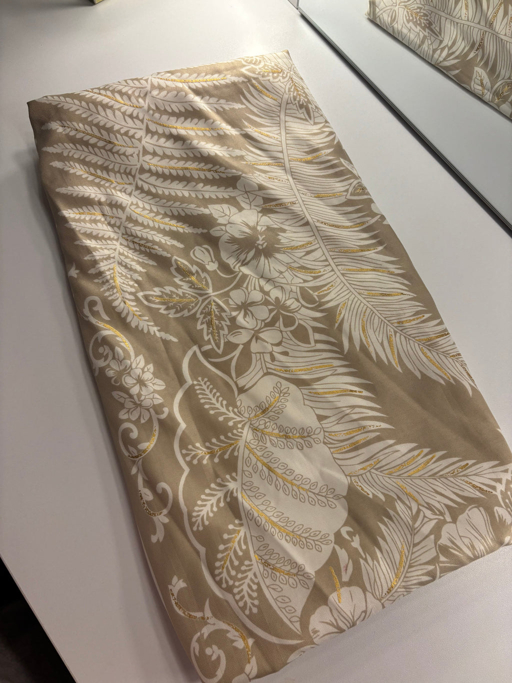 CARRÉ DE SOIE BEIGE