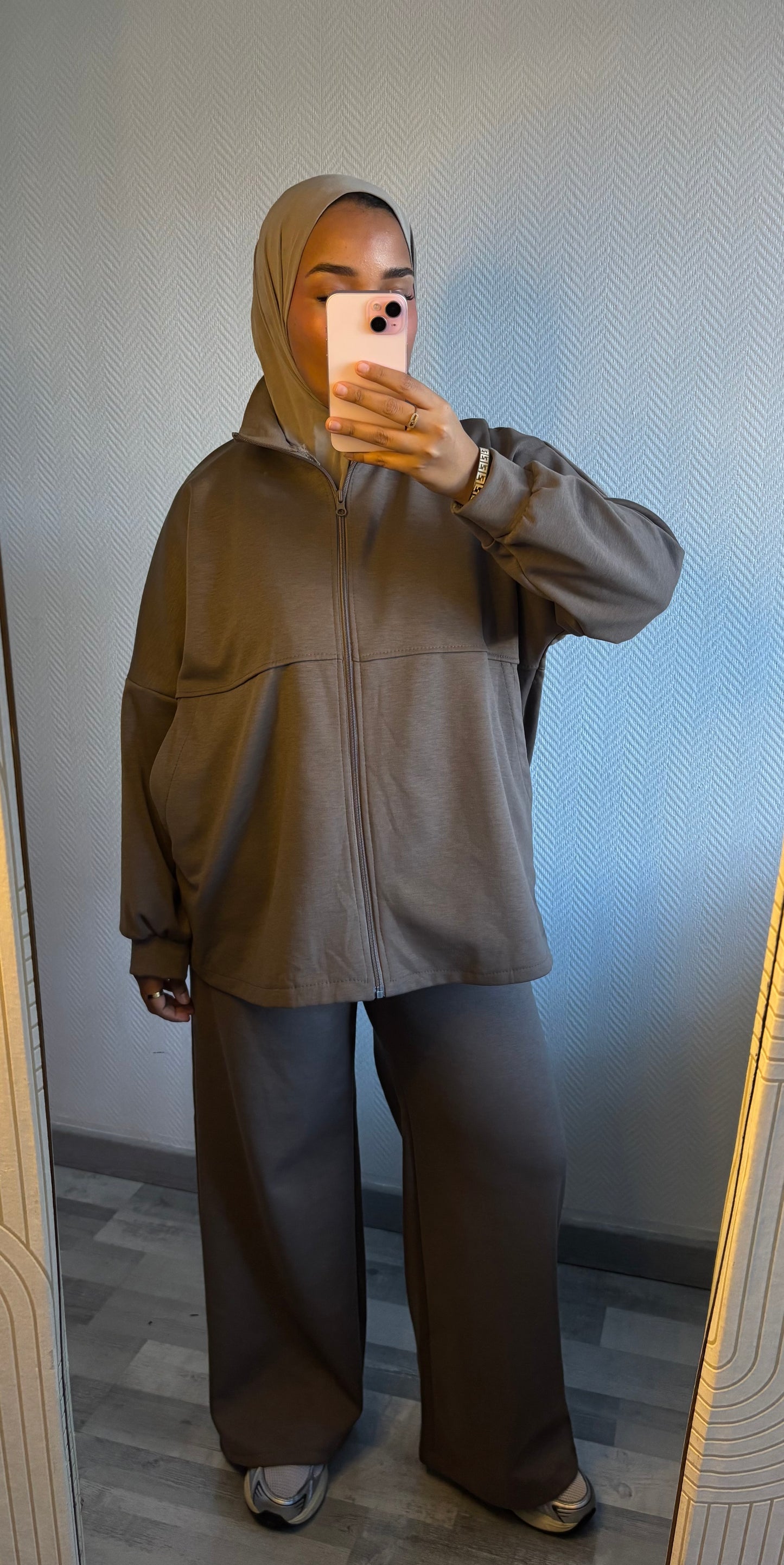 SURVÊTEMENT ZIPPÉ • TAUPE