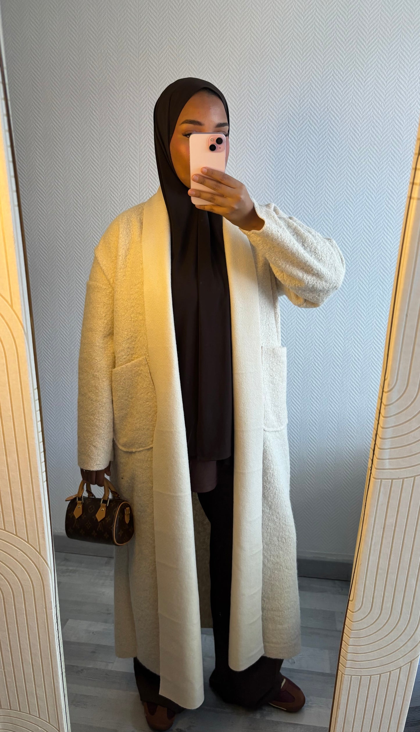 MANTEAU À POCHES • BEIGE