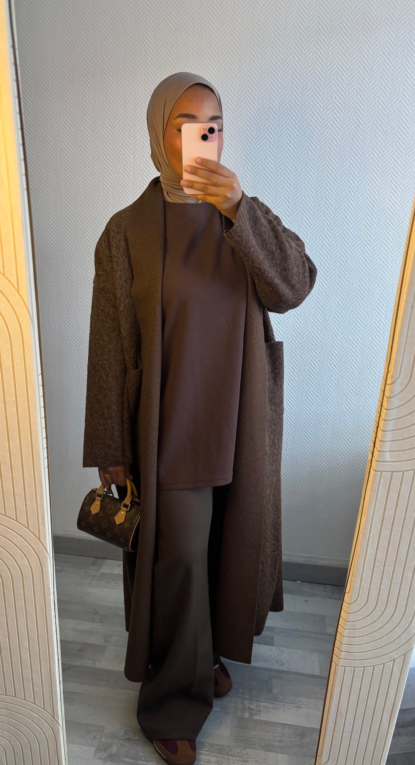 MANTEAU À POCHES • CHOCO