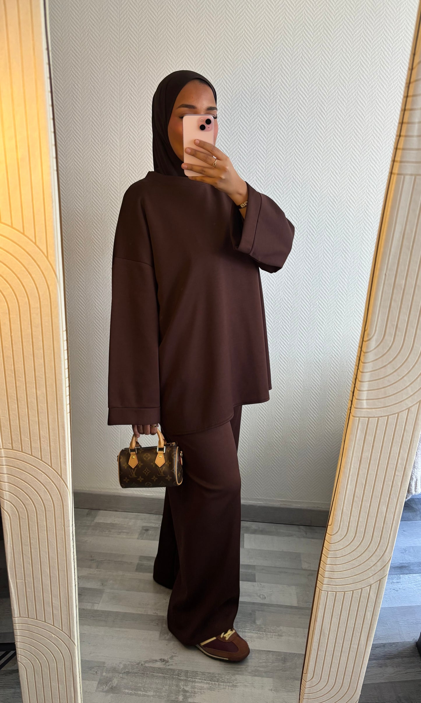 SURVÊTEMENT • CHOCO