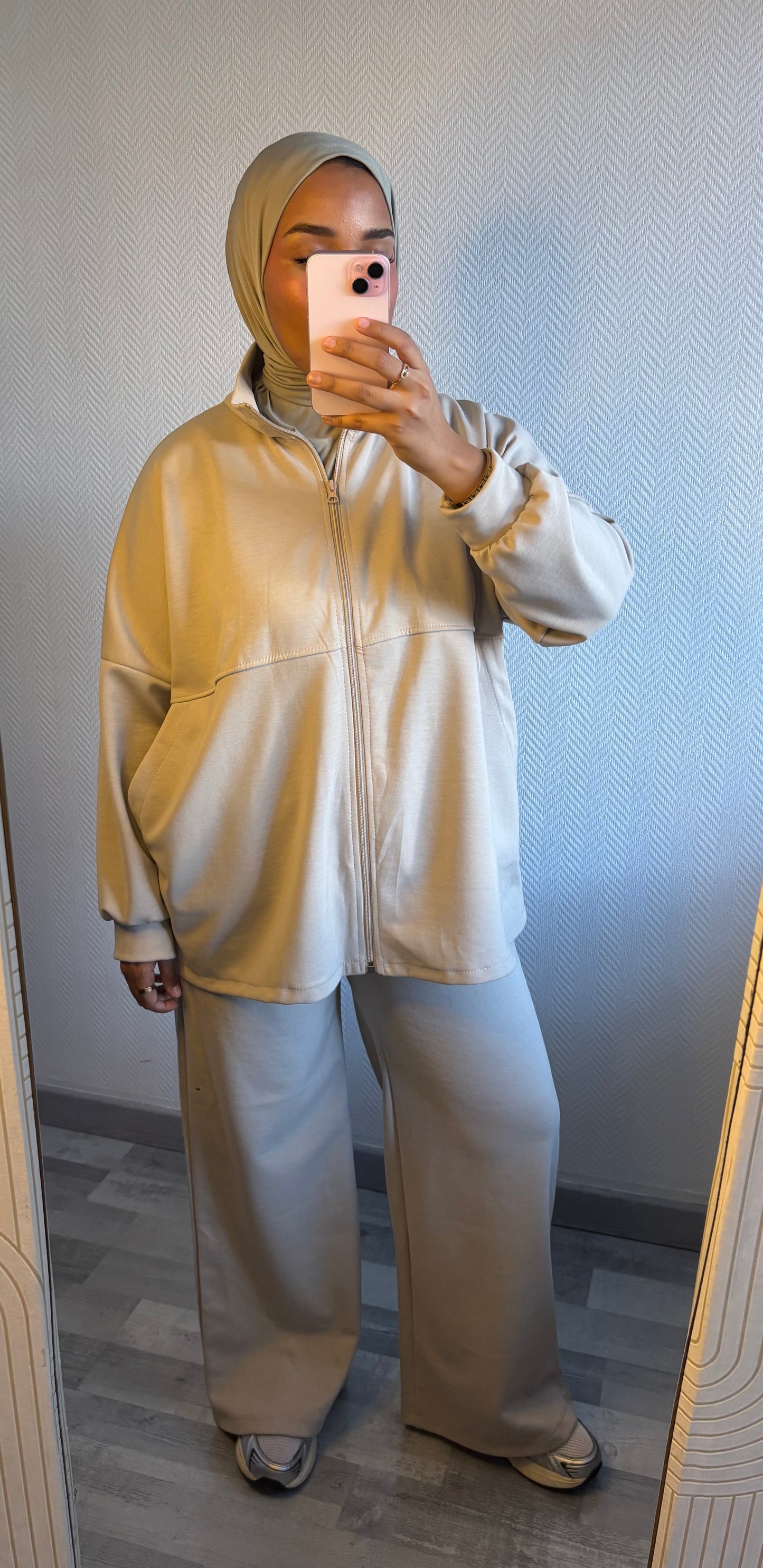 SURVÊTEMENT ZIPPÉ • BEIGE