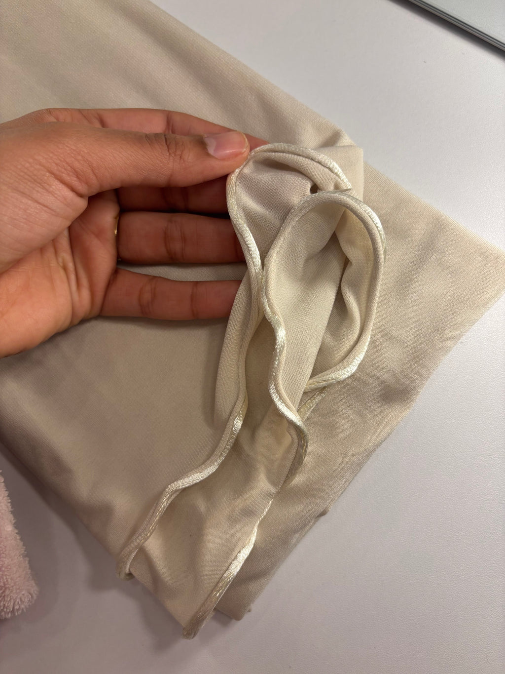 HIJAB À FROUFROUS CRÈME