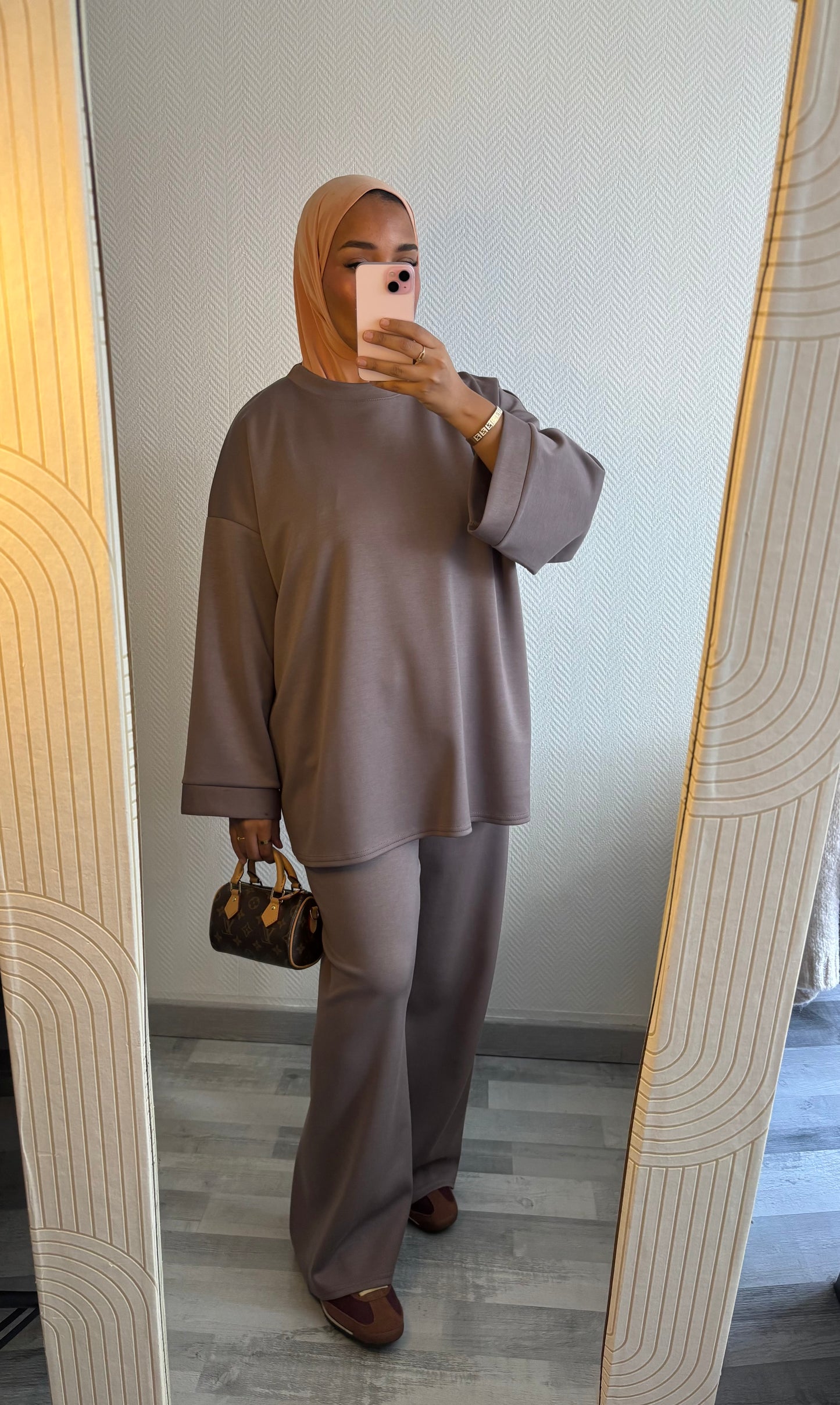 SURVÊTEMENT • TAUPE