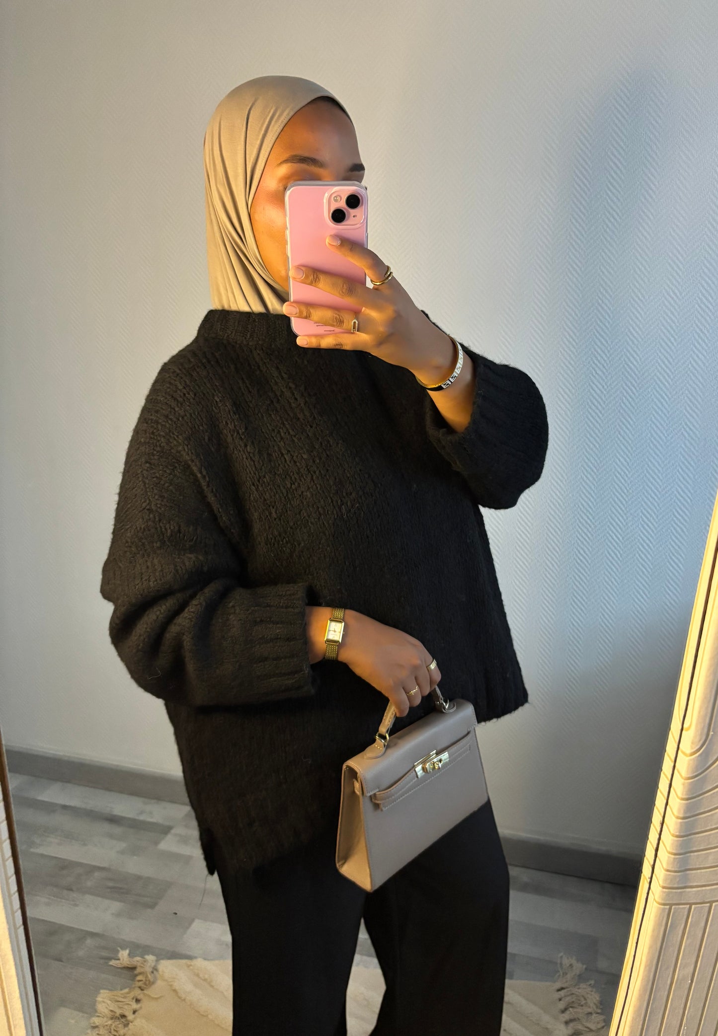 PULL NEYA • NOIR