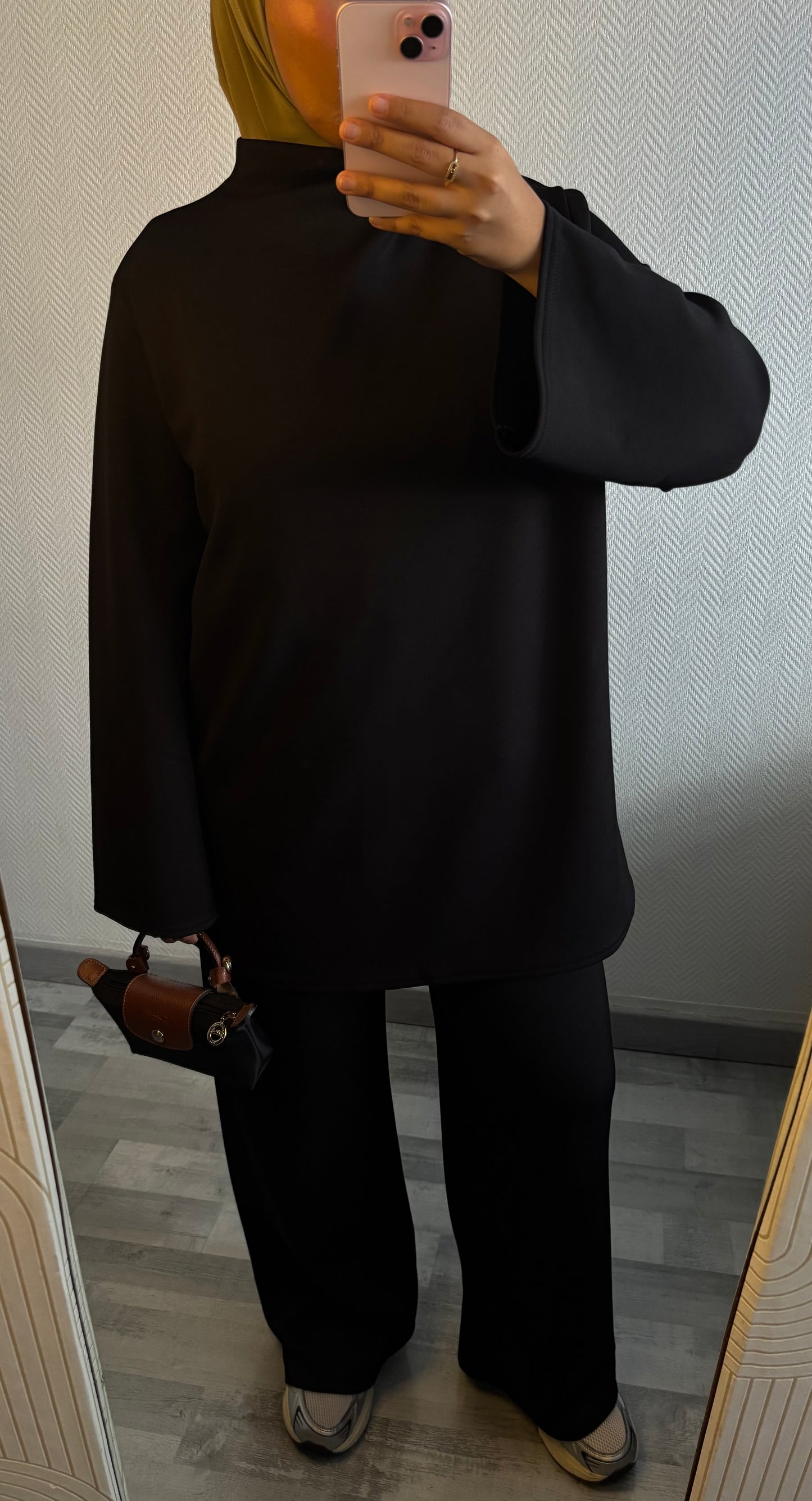 ENSEMBLE LAYAN • NOIR