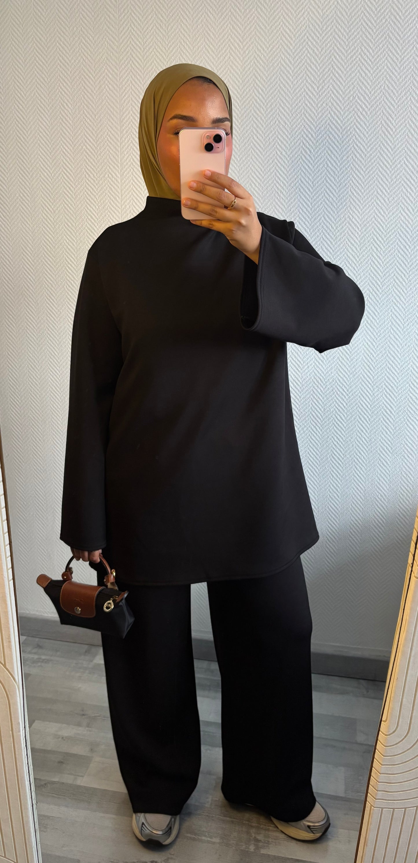 ENSEMBLE LAYAN • NOIR