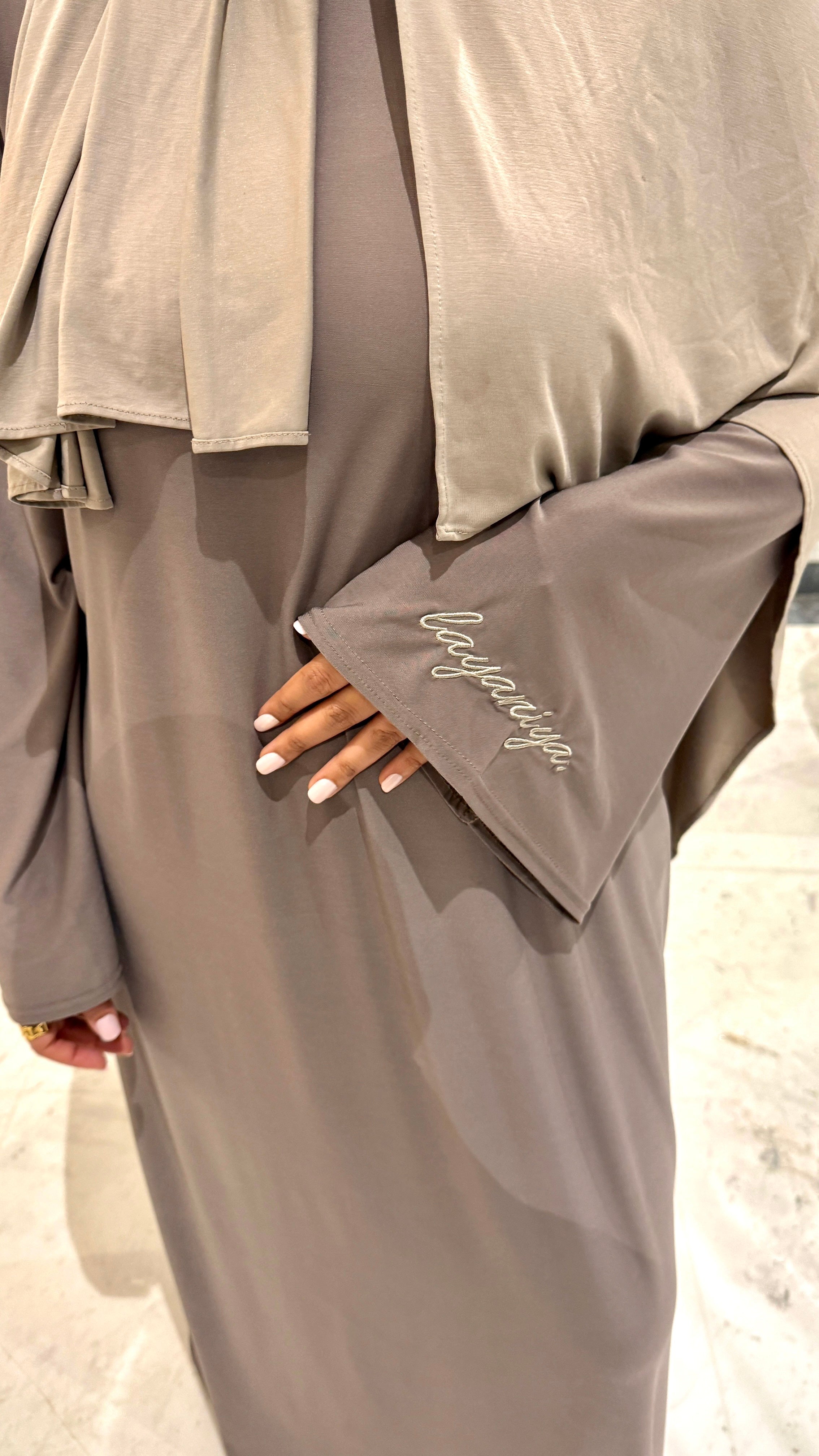 ABAYA JERSEY PREMIUM • TAUPE