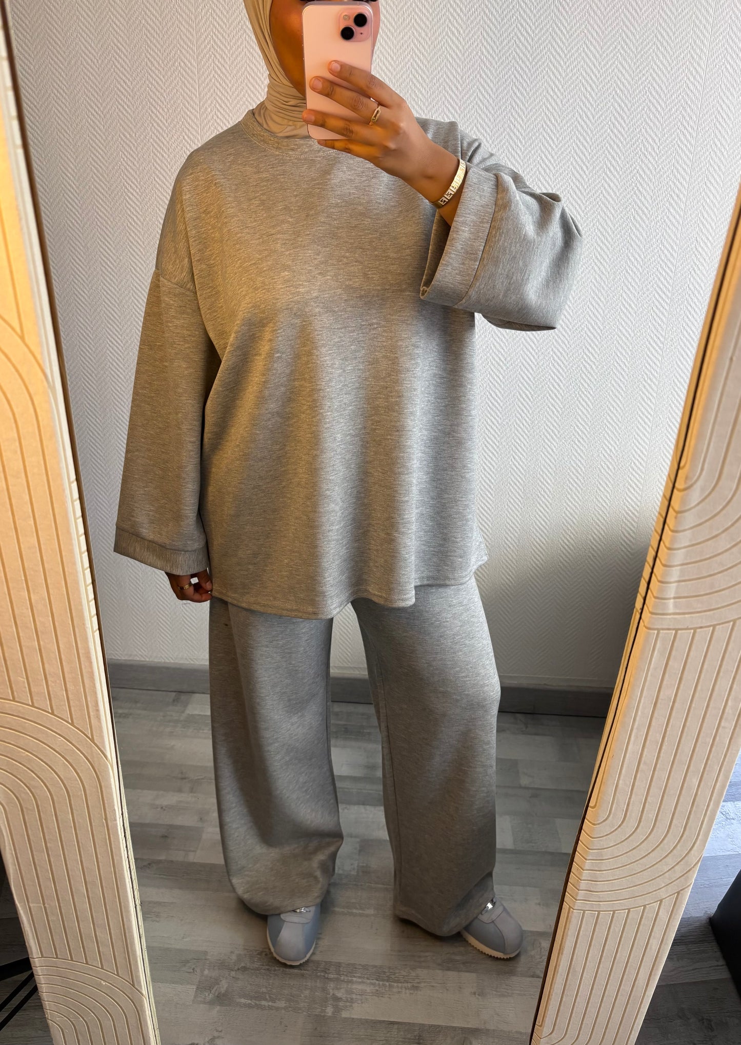 SURVÊTEMENT • GRIS