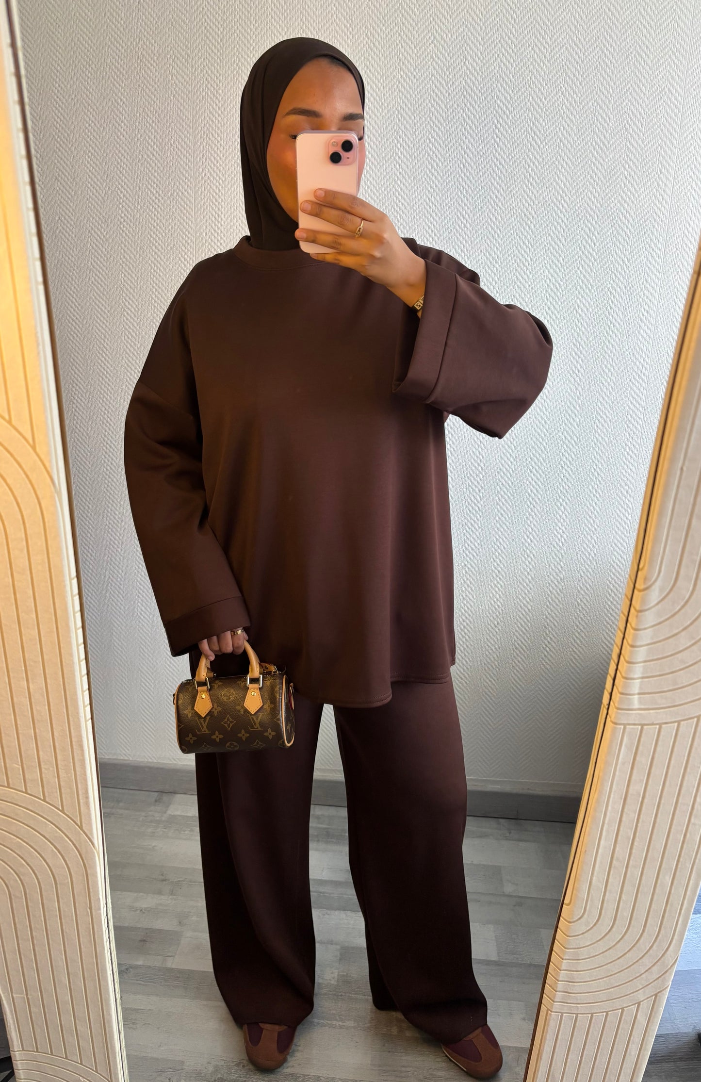 SURVÊTEMENT • CHOCO