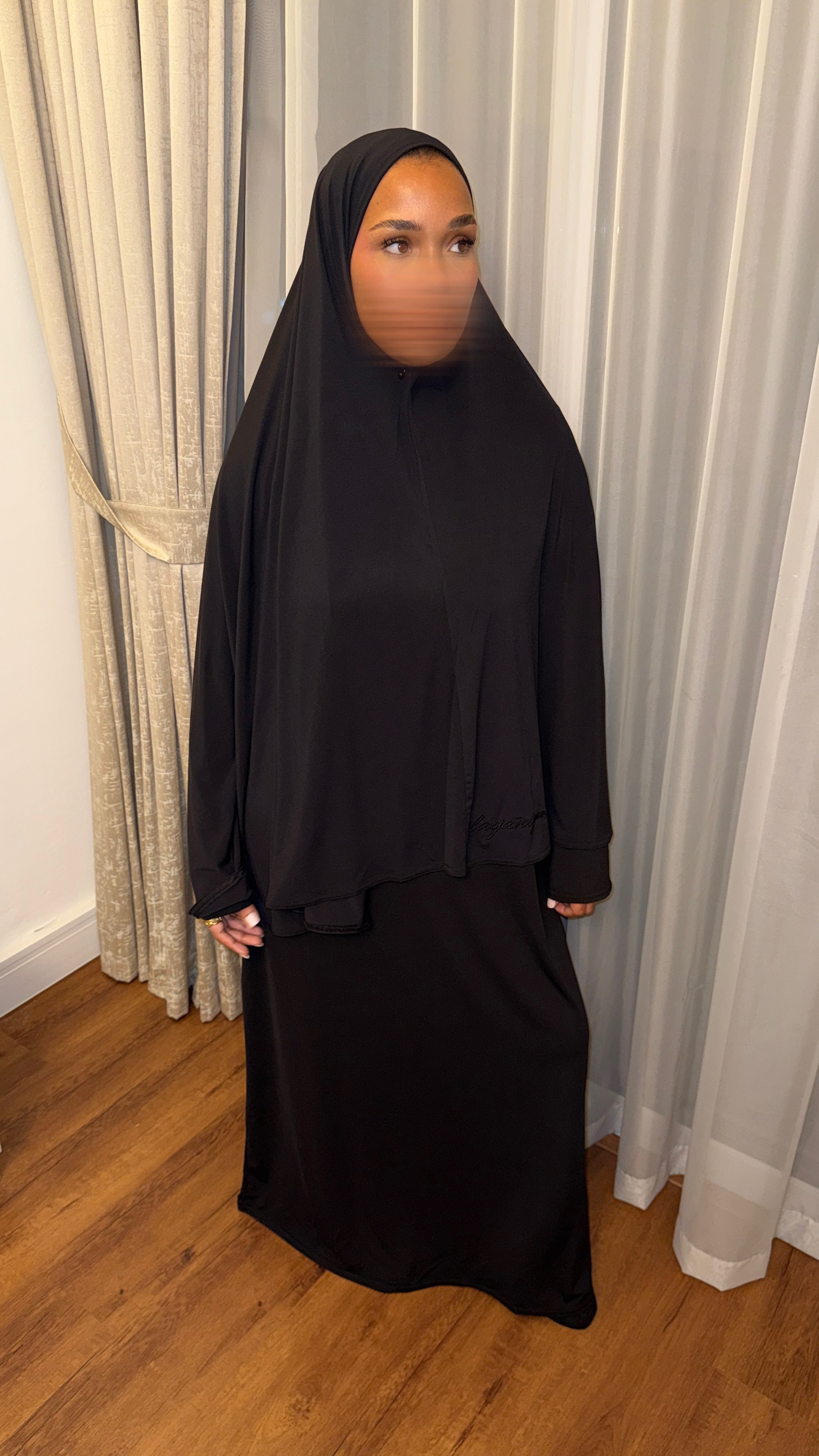 SET KHIMAR • NOIR